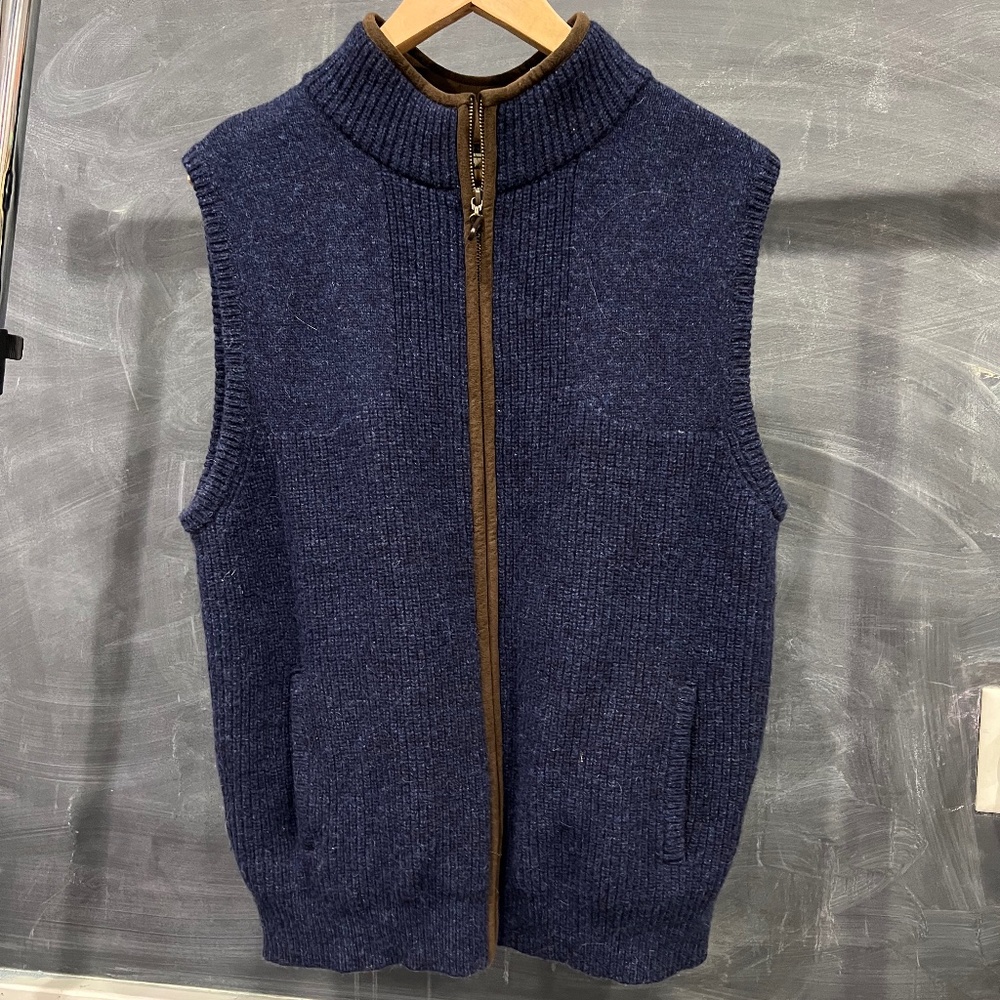 LL Bean Mens Blue Wool Sweater Vest Size L